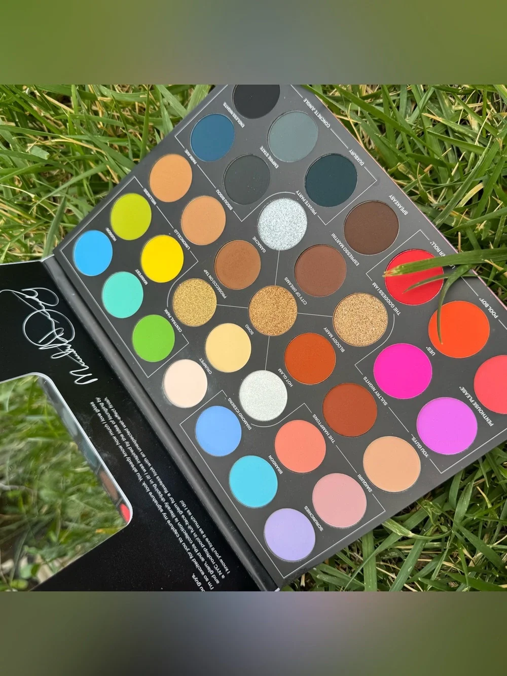 Morphe X Meredith Duxbury Colorful Rainbow Bright 35 Color Eyeshadow Pallete